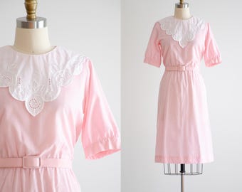 cute cottagecore dress 80s vintage pastel pink lace collar knee length dress