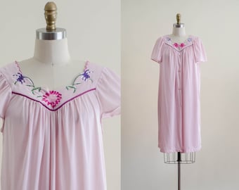 embroidered pink nightgown set | 80s Vanity Fair pastel pink silky nylon romantic floral peignoir lingerie set