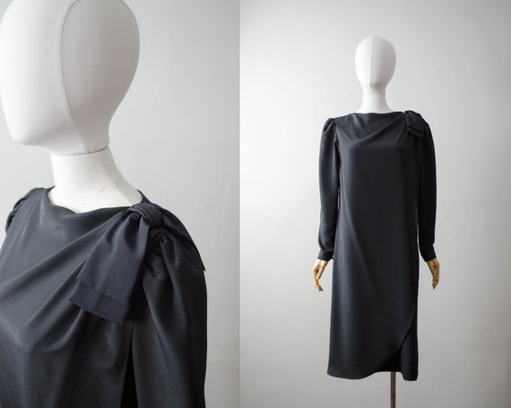 minimal black dress | oversized black dress