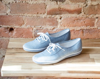 denim tennis shoes | 80s 90s vintage light blue jean Keds style casual sneakers size 9