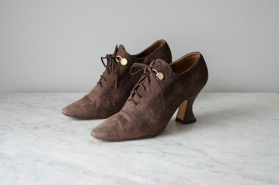 Edwardian style shoes | spool heel shoes | brown s