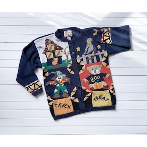 Halloween sweater 90s vtg Crystal Kobe scarecrow bear cat hand knit cardigan