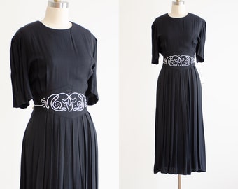 black midi dress 80s 90s vintage flowy black fit and flare short sleeve dress