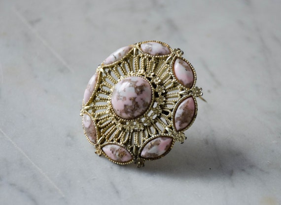 large round brooch | pink stone brooch | round go… - image 4