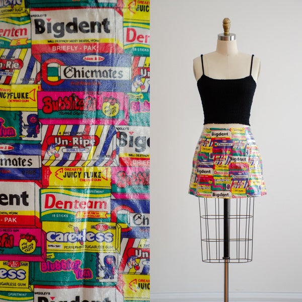Tripp NYC Daang Goodman 90er Jahre Pop Art Spoof Kaugummi Neuheitsrock