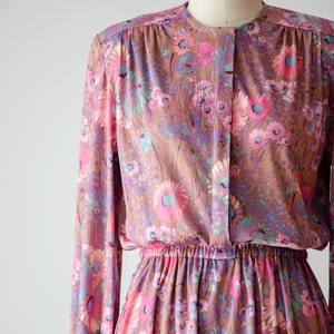 cute cottagecore dress 70s 80s vintage light brown pink purple floral long sleeve knee length dress image 2