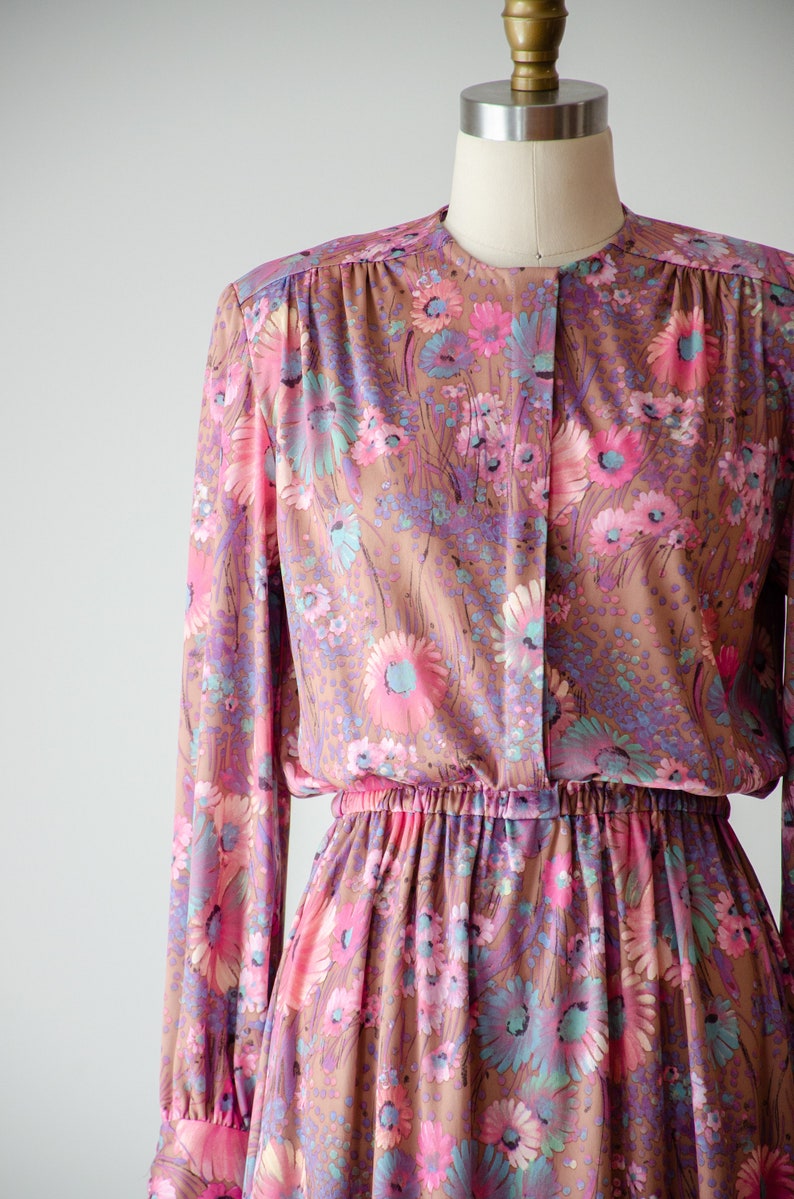 cute cottagecore dress 70s 80s vintage light brown pink purple floral long sleeve knee length dress image 2