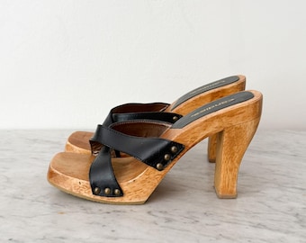 Zoccoli con plateau in legno stile boho anni 2000, taglia 7, neri con borchie e punta quadrata
