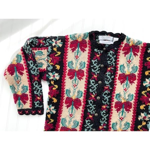 vtg Northern Isles black red floral hand knit cardigan sweater size S