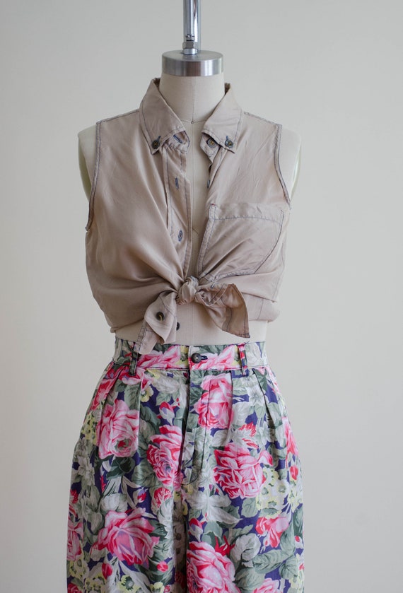 romantic floral shorts | high waisted shorts - image 2