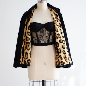 black wool cape 50s 60s vintage leopard print faux fur lined short cape image 3