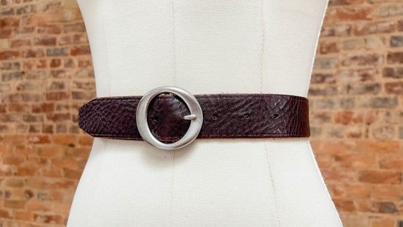 pebbled brown leather belt | 90s vintage wide lea… - image 2