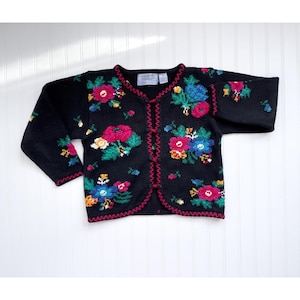 vtg Northern Isles black red floral hand knit cardigan sweater size S