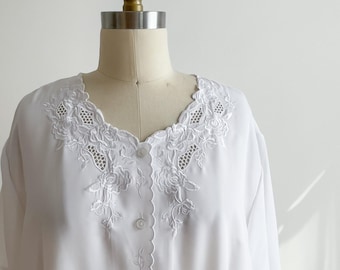 Bonita blusa cottagecore de los años 80 y 90, camisa blanca vintage de manga corta bordada