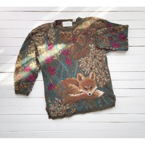 vtg Northern Isles red fox olive green floral hand knit chunky sweater L