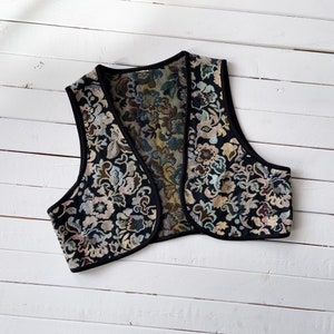 tapestry vest 70s 80 vintage black pastel floral short cropped vest