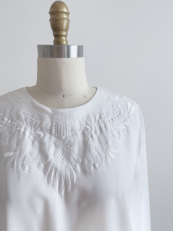 cute cottagecore blouse 80s 90s vintage white embr