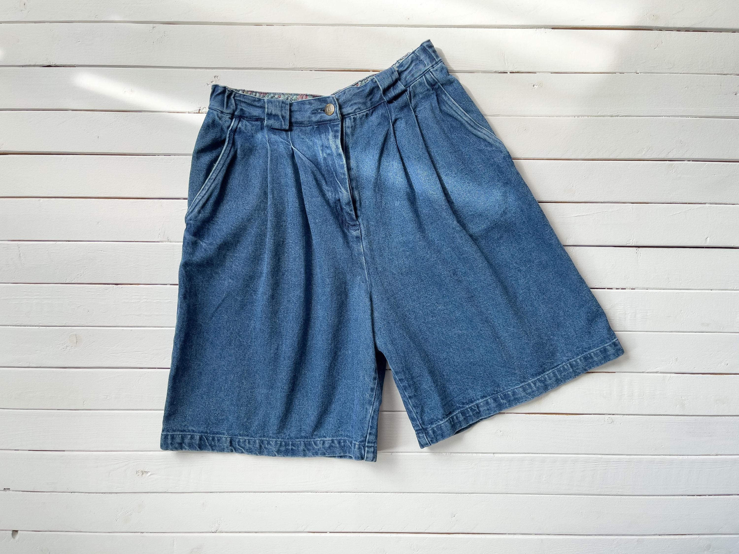 Pleated denim shorts sale