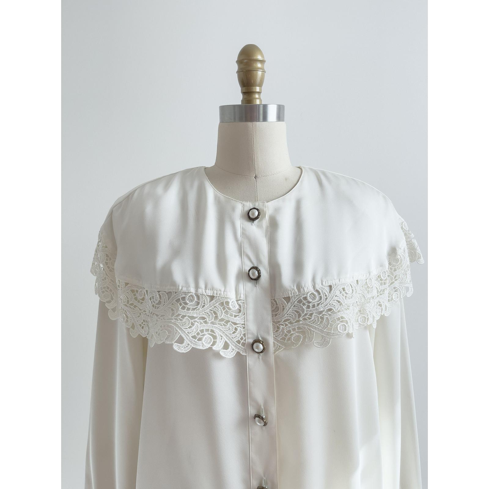 Cute Cottagecore Blouse 80s 90s Vintage White Lace Collar Long 