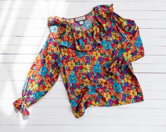 Blusa de seda con volantes, años 80 y 90, vintage, blusa poeta con estampado floral arcoíris brillante.