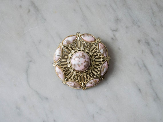 large round brooch | pink stone brooch | round go… - image 1