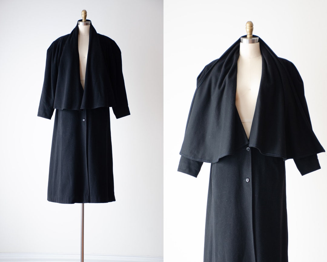 1980s vintage Cape with mink tails, black wool Evening Coat Cloak Wrap