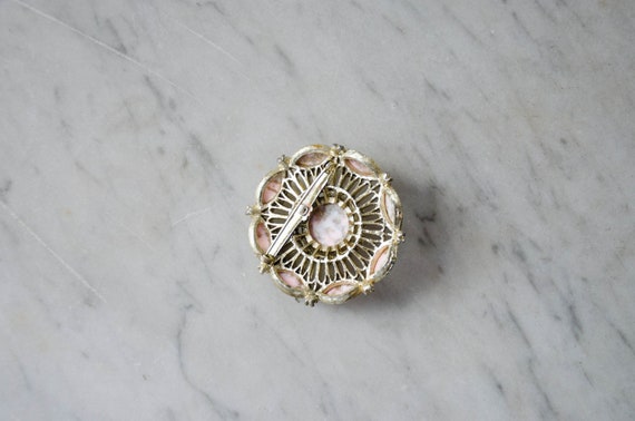 large round brooch | pink stone brooch | round go… - image 2