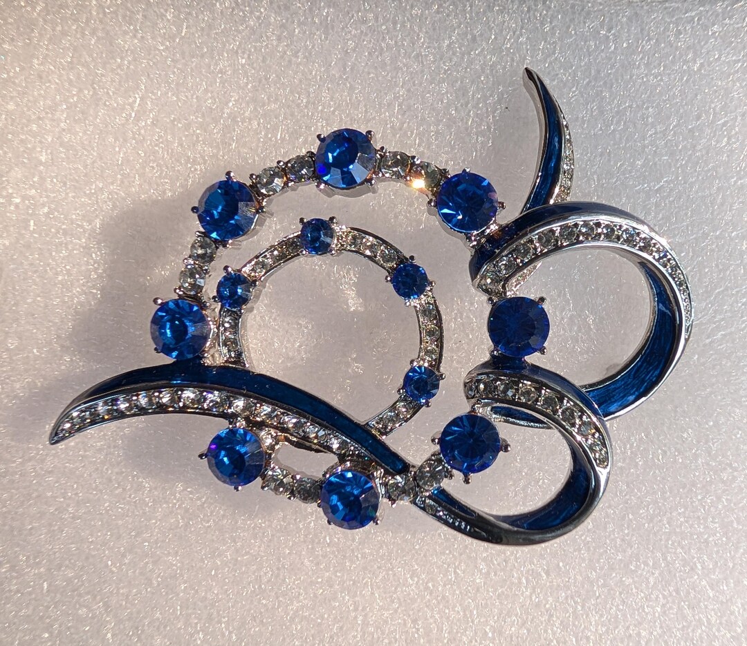 Beautiful Rhinestone Brooch - Etsy