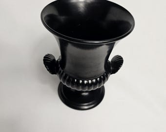 Wedgwood & Barlaston of Etruria Kleine weiße Mondstein-Campana-Vase -Neoklassische