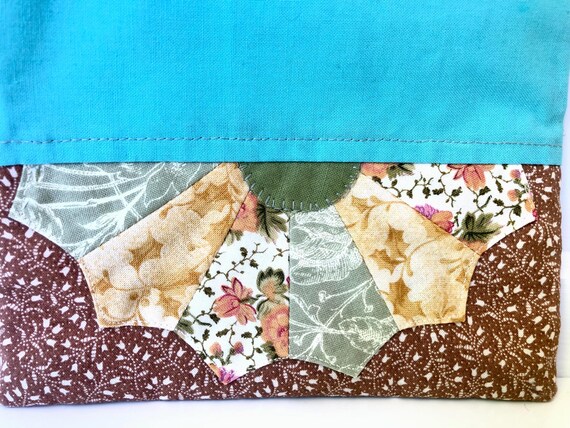 Handmade quilted patchwork lined pouch with zipper - image 6