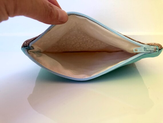 Handmade quilted patchwork lined pouch with zipper - image 5