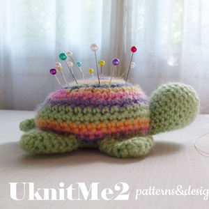 Crochet Pincushion  Pattern Turtle - Toy, baby mobile, pincushion, amigurumi, tiny Crochet Doll Pattern  Beginner crochet toy photo tutorial