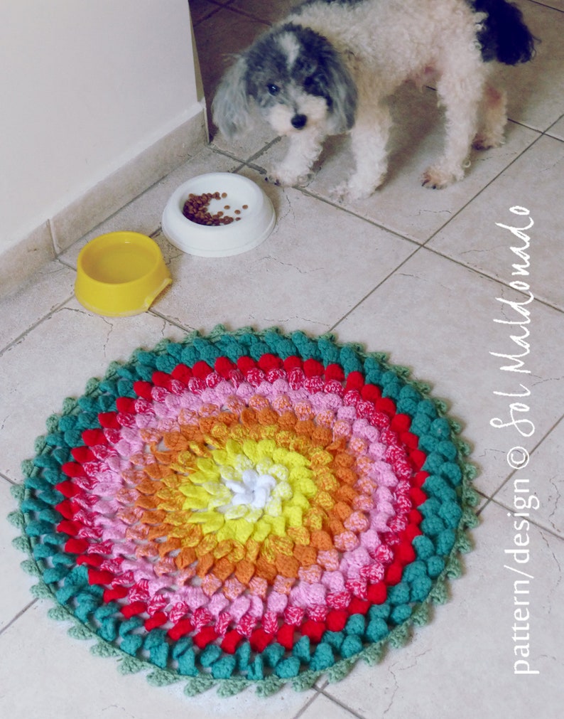 CROCHET PATTERN Pet Rug Crochet Pattern Flower Round Comfy Mat Photo tutorial Instant DOWNLOAD crochet pattern mat petfriendly