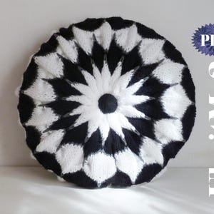 Round Pillow Knit Pattern Pinwheel - round cushion unique knitting stitch - knit pattern pillow photo tutorial decorative knitting pillow