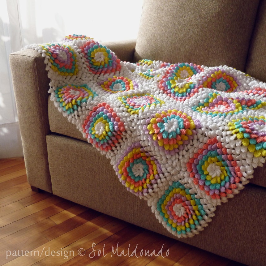 Easy Classic Granny Square Crochet Tutorial