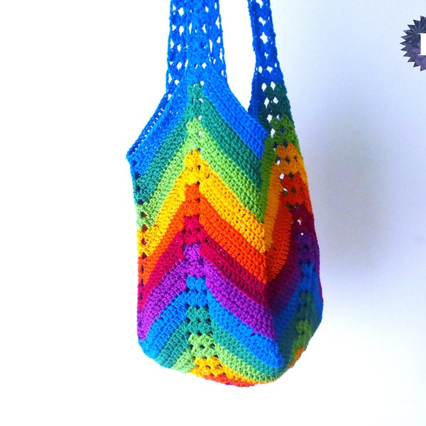 Crochet Bag Solid Granny Square Bottom Bag Crochet Pattern - Rainbow colorful handbag granny square bottom crochet tote beach bag tutorial