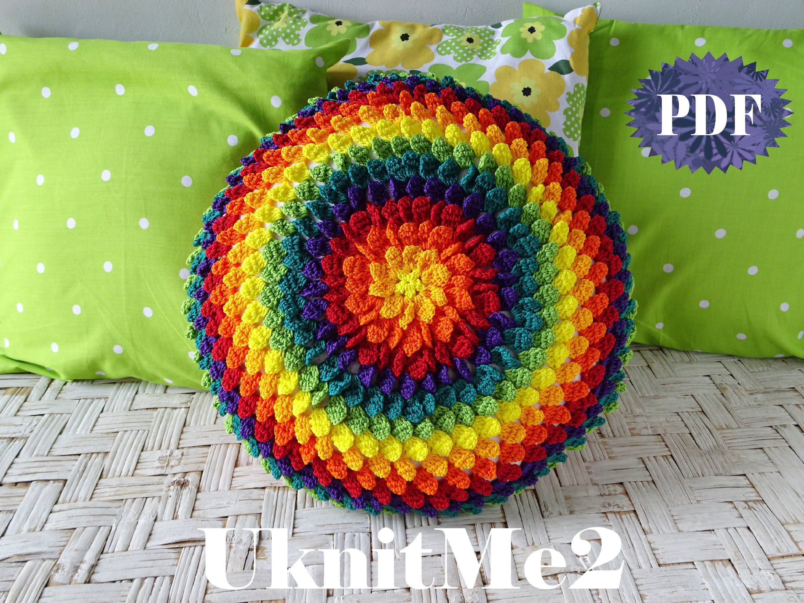 Full circle crochet pillow hotsell