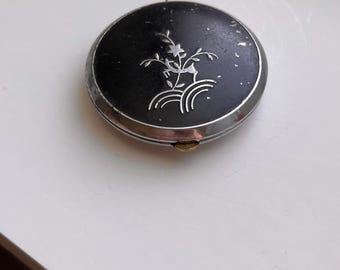 Estuche compacto vintage de los años 40 para polvos y colorete, con estuche de esmalte negro con diseño de ciervo.