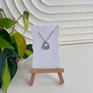Silver Heart Resin Flower Necklace
