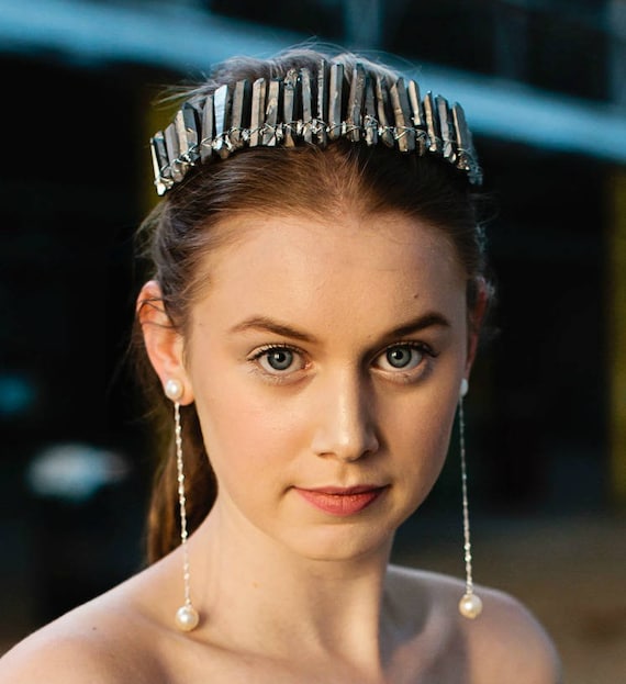 Bridal Headpiece Silver Crystal Quartz Crown Headpiece  display picture 3