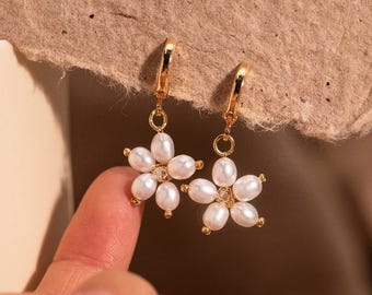 Dainty Flower Pearl Earrings,Daisy Hoop Earrings, Real Pearl Earrings,Flower Drop Earrings,Wedding Earrings,Pearl Jewelry
