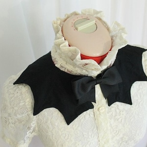 Made to order: Batwing Collar image 1