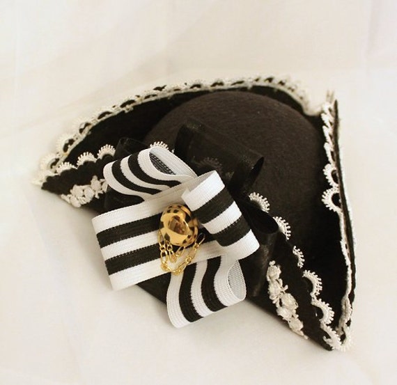 Made to Order: Small Tricorn Hat - Etsy