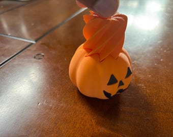 Halloween Jack-O’-Lantern Fidget Toy