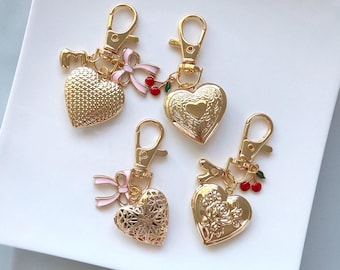 Photo Locket for Mom Custom Initial Photo Locket Bubble Initial Keychain, Personalised Heart Picture Keychain