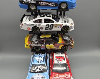 5 Car 4x2 Slanted Freestanding Display 1/24 Scale