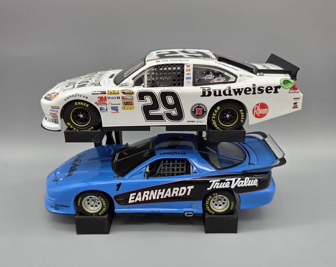 2 Car Desk Or Wall Display 1/24 Scale