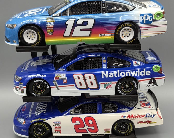 3 car freestanding display 1/24 scale
