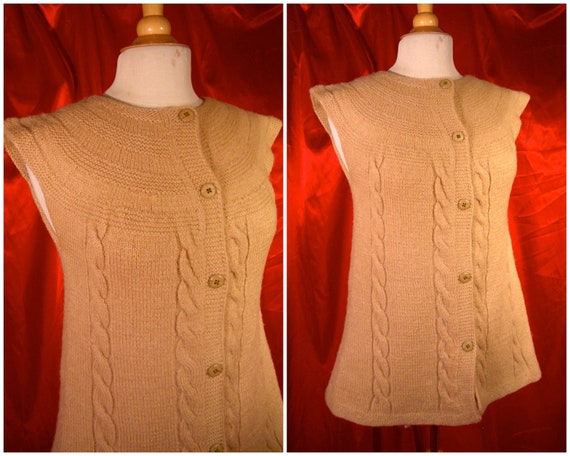 Items similar to Vintage Sweater Vest - 1960s Handknit Wool Swing