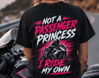 Non sono una principessa passeggera, guido la mia moto / Maglietta da motociclista da donna / Maglietta da motociclista ragazza / Maglietta con grafica da moto sportiva